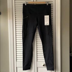 Lululemon Toasty Tech Tight II, Size 10